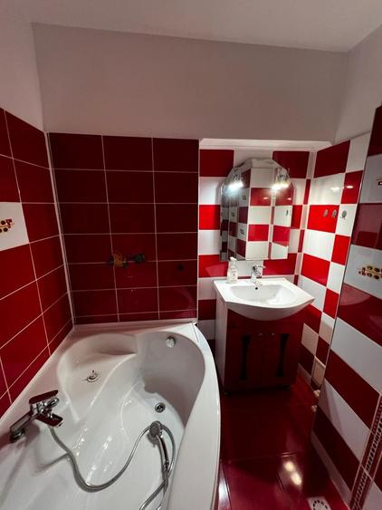 Apartament 2 camere decomandate | Trocadero | etaj 6/8 | centrala gaz