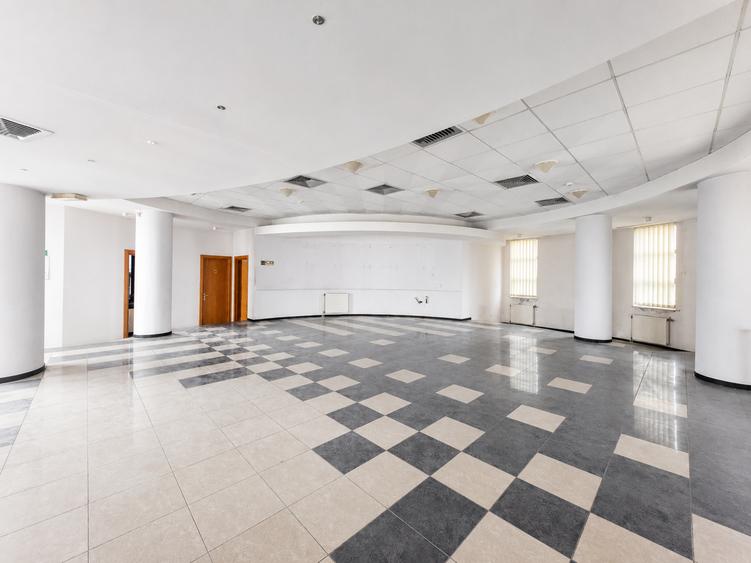 Spatiu de 134 mp la etajul 6, zona ultracentrala Bacau