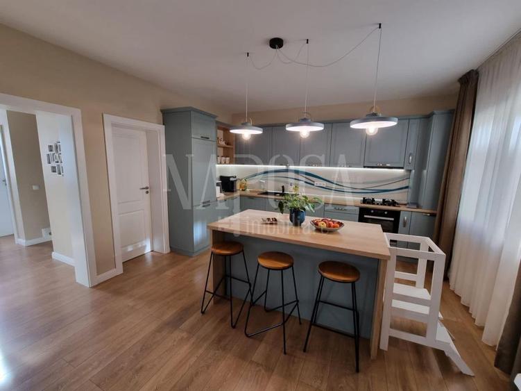 Casa 4 camere de vanzare in Floresti