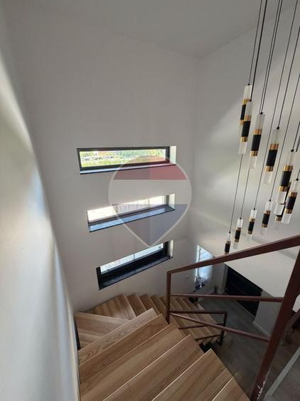 Casă / Vilă design ultramodern, zona centrala,Comision 0%