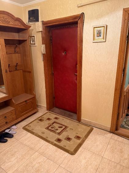 Apartament 3 camere de vanzare