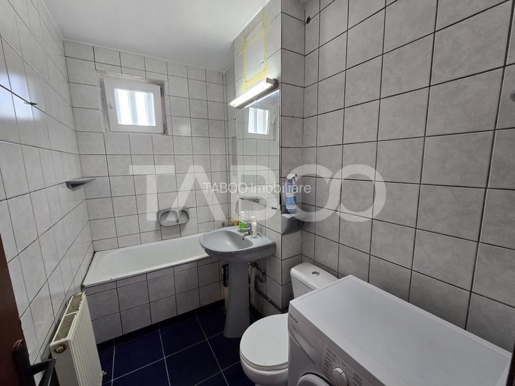 Apartament 2 camere de vanzare decomandat 52 mpu etaj 3 Terezian Sibiu - 7