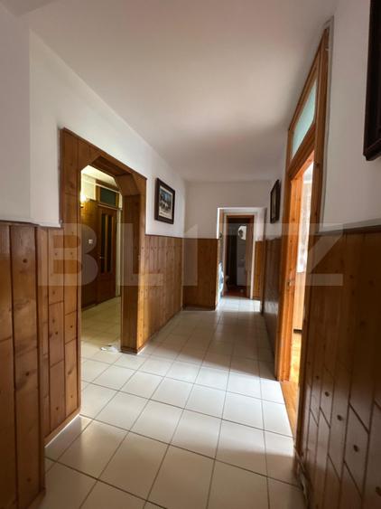 Apartament 4 camere, 100 mp, 2 parcări + 2 boxe, etaj 1, zona Noua - Brașov