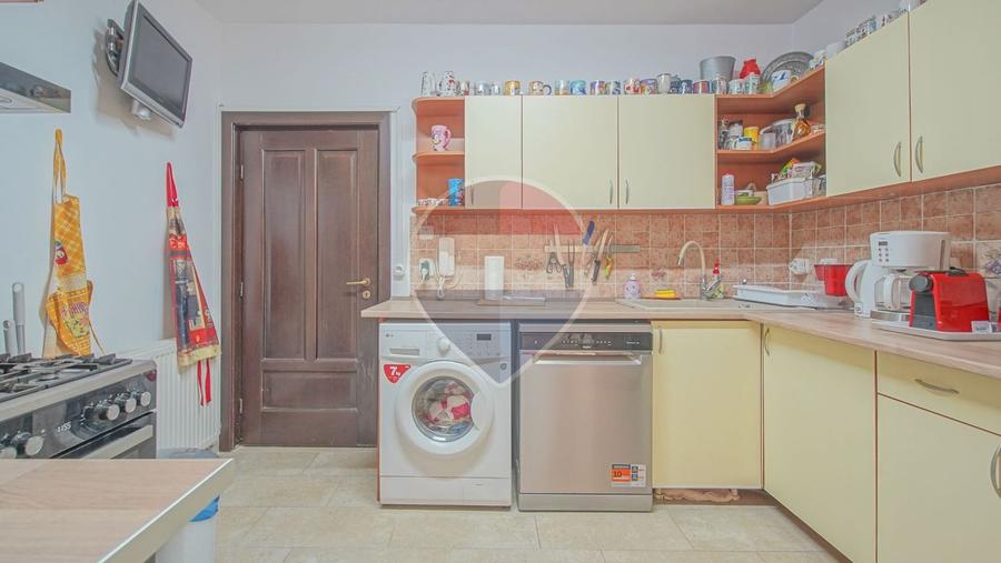 Comision 0%! Vila Patricia, pensiune Breaza | teren tenis | ciubăr