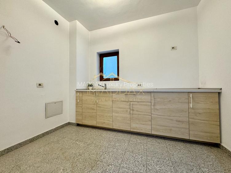 Vila centrala cu 13 camere *460mpu* + garaj // Dorobanți - 44