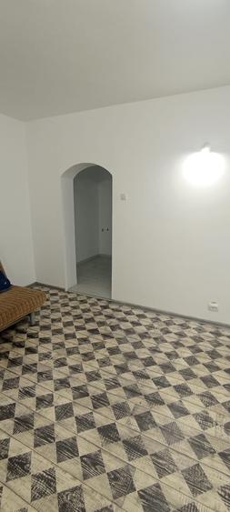 Apartament 2 camere la parter pretabil firma, zona Ion Mihalache-Domenii