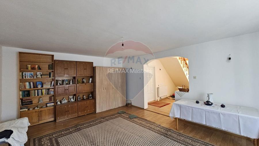 Casă / Vilă cu 5 camere în Baia-Bogata, Suceava - 35