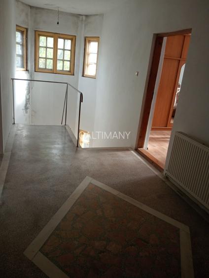 Casa parter, etaj și mansardă ,c-tie 2006, 25 Min de București - 26