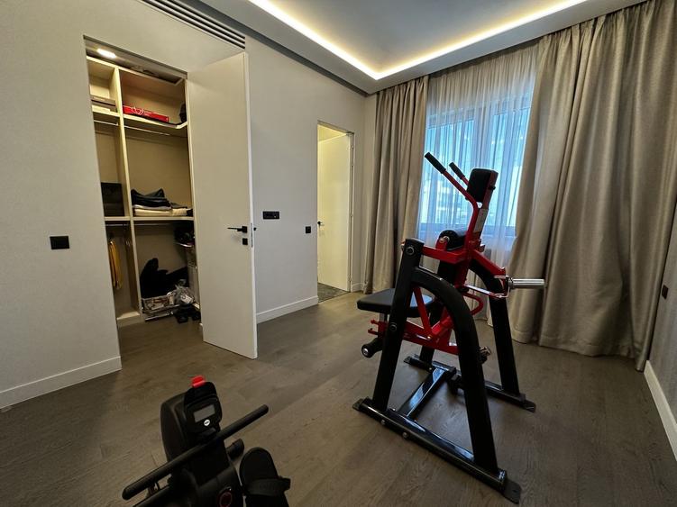 Penthouse Spatios cu Vedere catre Lac in Floreasca