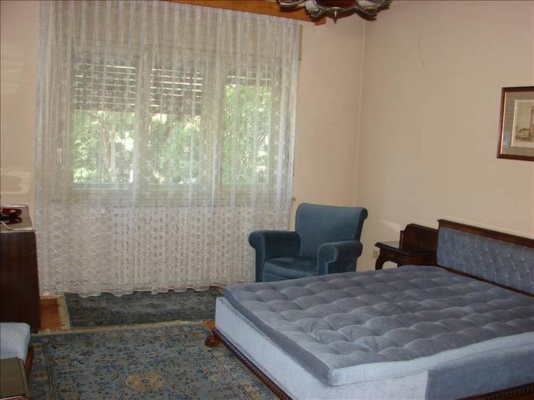 Apartament 3 Camere+ TEREN la Vilă – Vedere Unică la Parcul Sub Arini