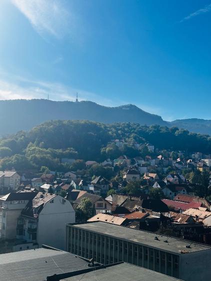 Studio premium de închiriat – renovat complet, mobilat și utilat lux, în Europe
