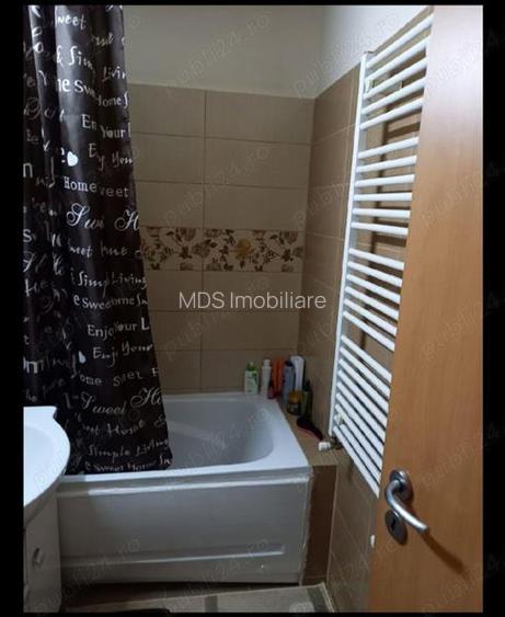 Decomandat cu 2 bai si 3 balcoane linga Piata Verde