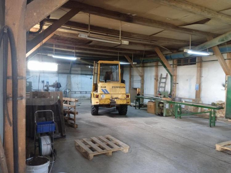 Spații industriale de 1.075 mp și teren de 6.194 mp in zona Vatra Dornei