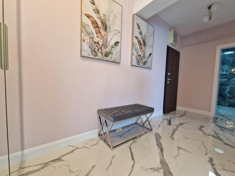 Statiunea Mamaia - 2 camere 93mp cu vedere frontala Lacul Shiutghiol, parcare