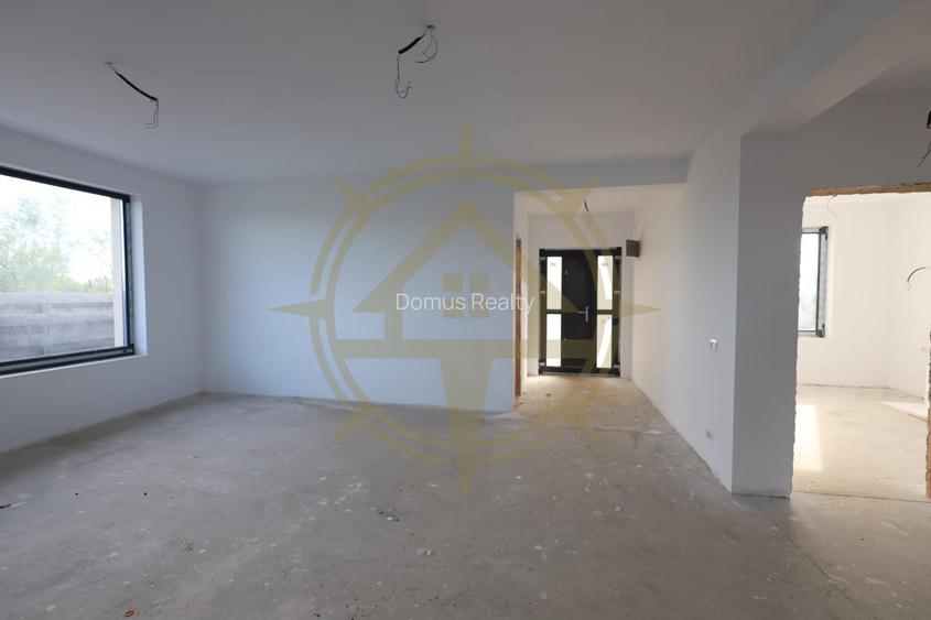 DOM00276 - CASA 4 CAMERE PARTER CREVEDIA-SAMURCASI - 9