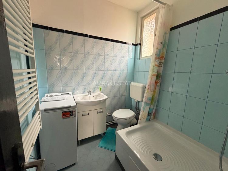 Apartament in vila - Casa interbelica - retrasa de la strada - 17
