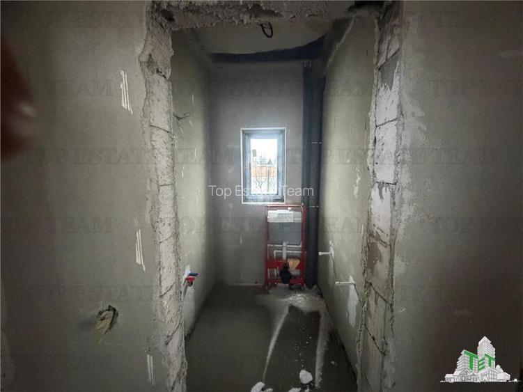 Vila 5 camere de vanzare in Frumusani, ideala investitie - 14