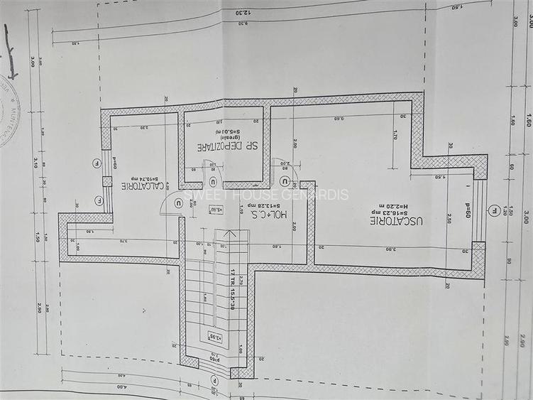 Oportunitate de investitie  2 case  in aceeasi curte Fagaras Zona Centrala - 13