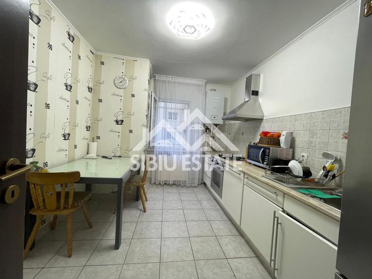 Apartament decomandat cu 3 camere 65mp utili, Turnisor