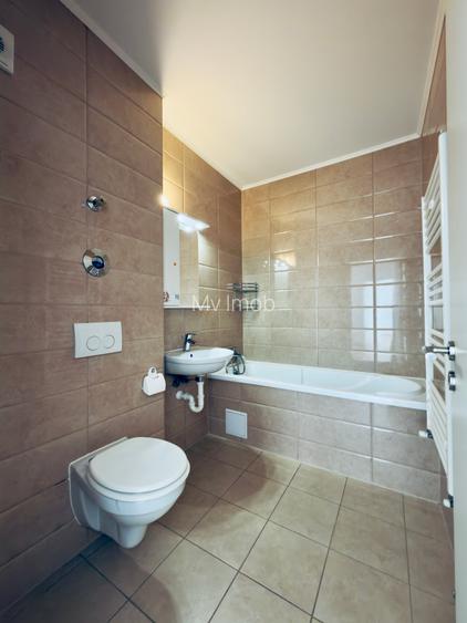 Apartament cu 2 camere de vanzare in Avantgarden Bartolomeu,nemobilat,et 3/8 - 11