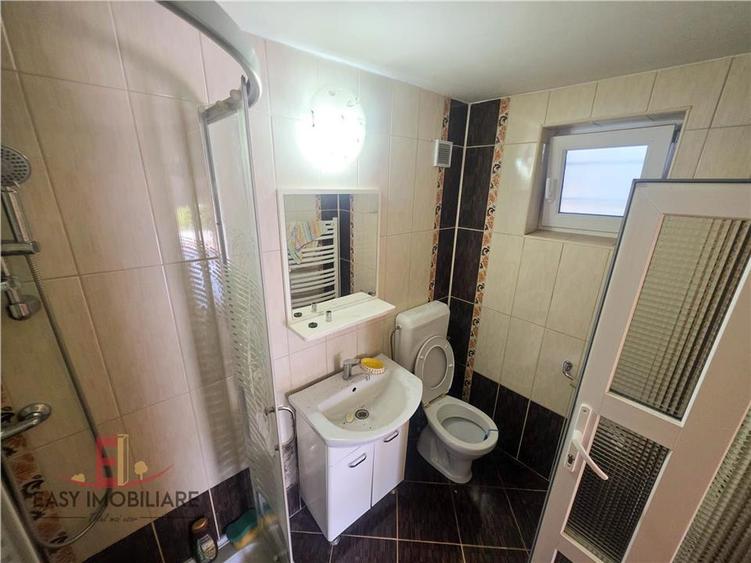 Casa de vanzare, Voiniceni, 10 arii, pivnita, 2 bucatarii, spre Unirii, Mures