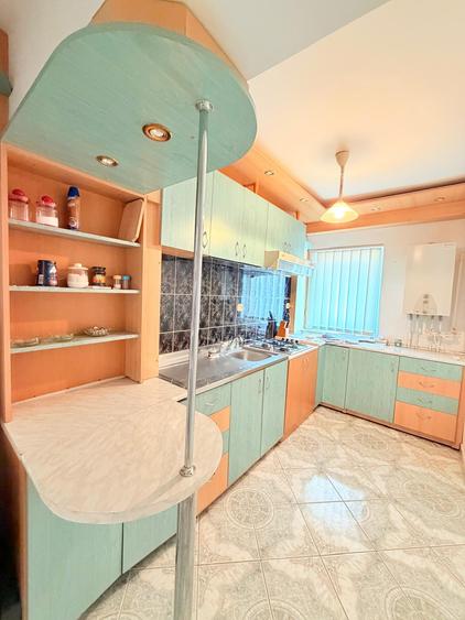 Apartament 2 camere, 60 mp, etaj 1,vedere panoramică la Parcul Cetății