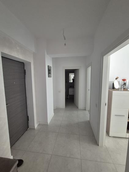 Apartament 2 camere de vanzare -metrou aproape !