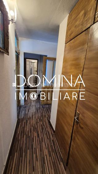 Vânzare apartament 4 camere, et.2, situat în Târgu Jiu, strada Progresului - 4