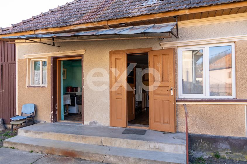 Casă+anexe, 1400 mp teren - 20 min Urbano, 30 min Cluj, 0 COMISION!