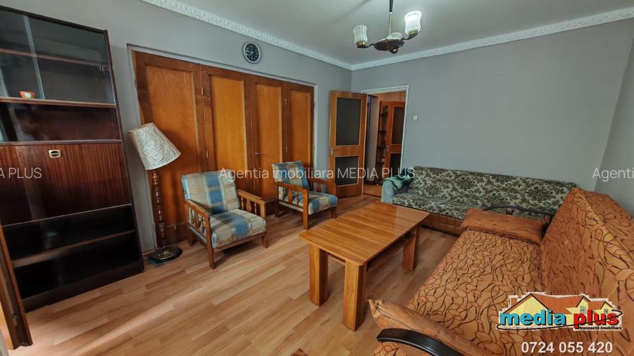 Apartament cu 3 camere decomandat, Micro 39A - 4