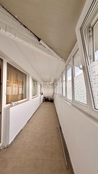 Apartament 3 camere de închiriat, zona 1 Mai - 10