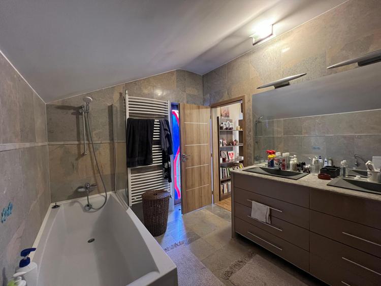 De vanzare | Casa Individuala | 154 mp | Transylvania College | Strada Privata