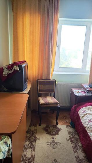 Apartament cu 2 camere, decomandat, cartier Micro 14, etaj 5, zonă liniștită