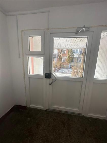 APARTAMENT 3 CAMERE DECOMANDAT FRUMOASA NICOLINA 135000 EURO