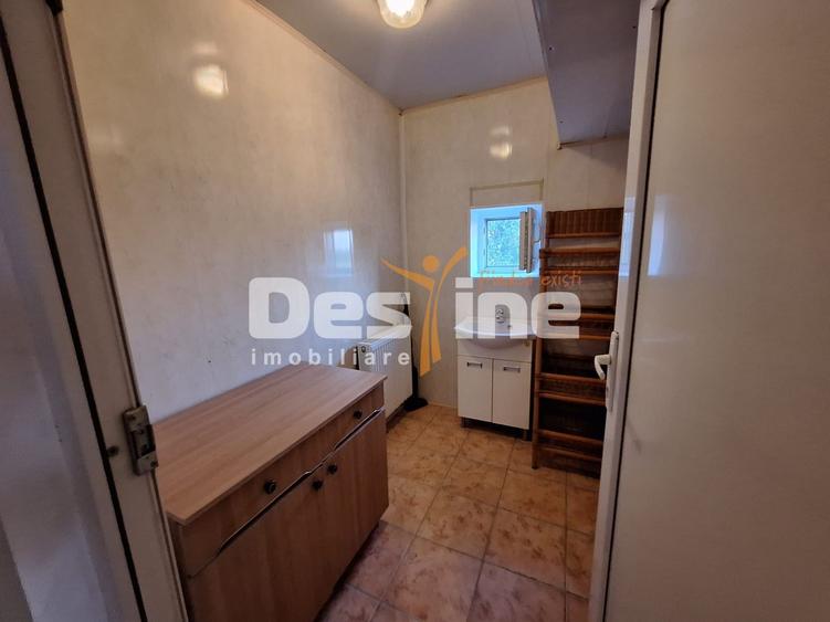 Apartament 3 camere – Splaiul Unirii Apartament cu 3 camere situat în