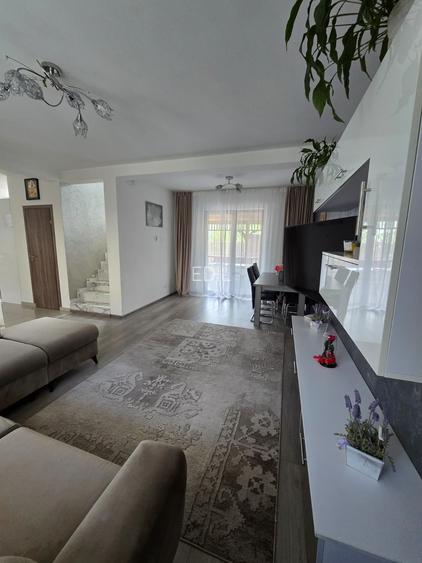 Duplex 4 camere, zona Urusagului - 8