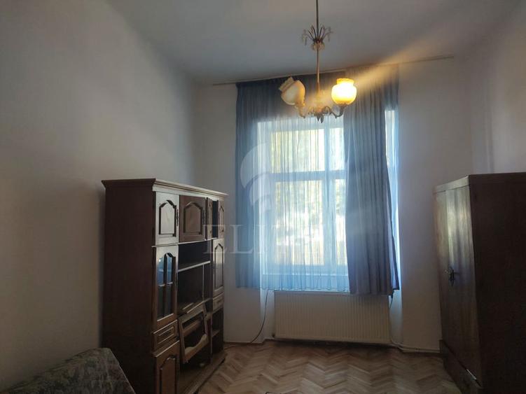 Casa / Casa 4 camere în zona CRISAN