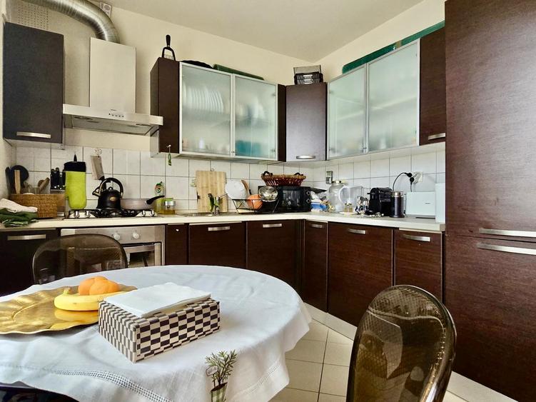 Apartament de vanzare 4 camere zona Herastrau, Bucuresti
