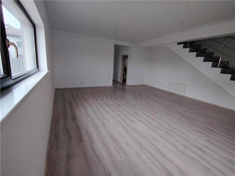 Duplex cu 5 camere - la cheie - toate utilitatile