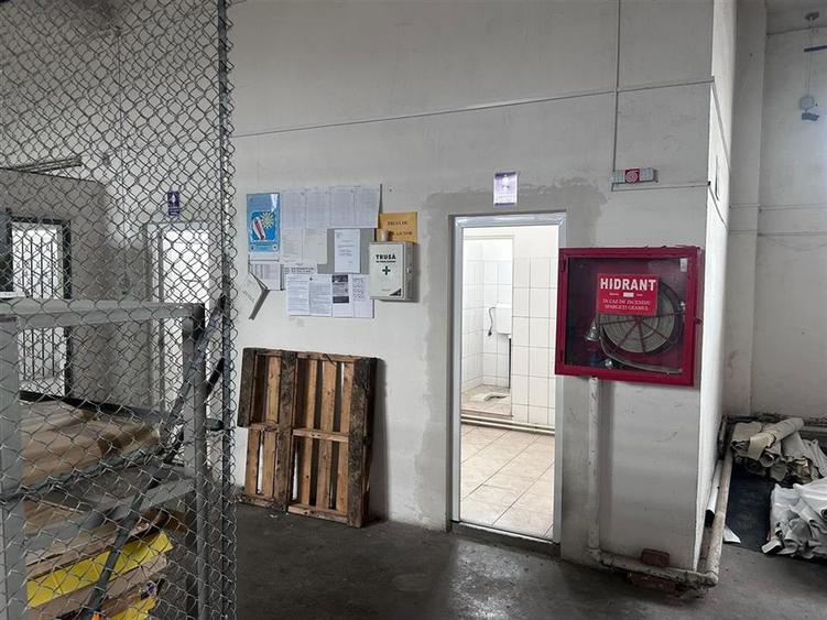 Hala industriala de vanzare in Marghita – 930 mp utili, teren 2470 mp, toate uti