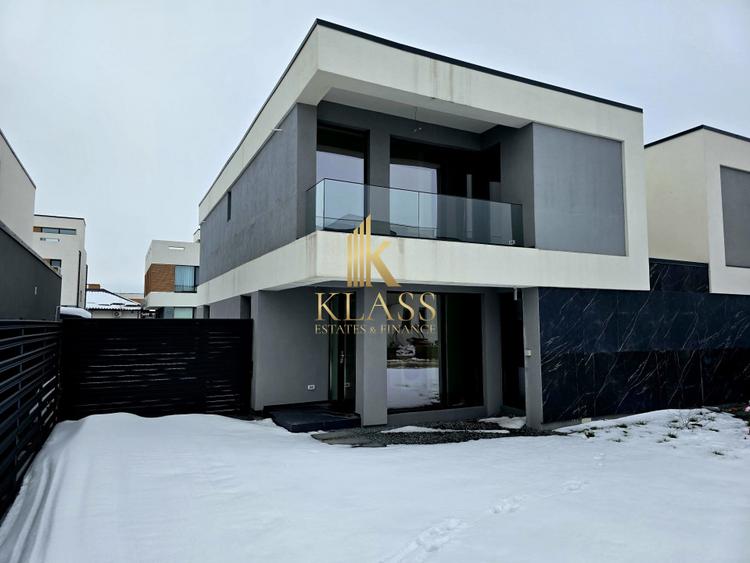 Vila 5 camere Tunari de vanzare