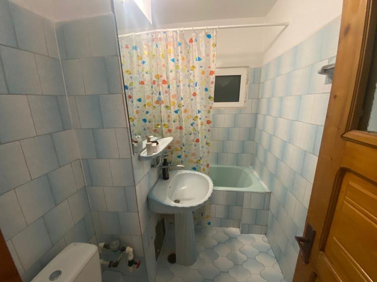 Vanzare Apartament 4 camere vizavi de Shopping City Buzau