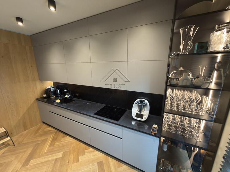 Casă premium într-o comunitate rezidențială privată | 243 mp utili