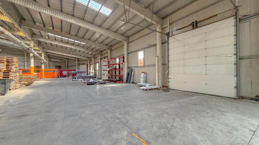 Hala Logistică / Producție de Vânzare | DN13 | Post Trafo Propriu