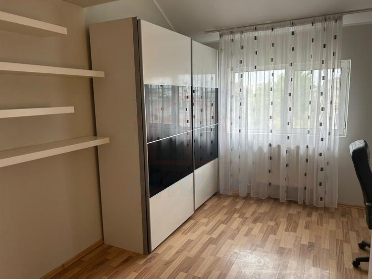 55.000 euro, APARTAMENT,  tip mansarda pe 2 nivele SIDERURGISTILOR