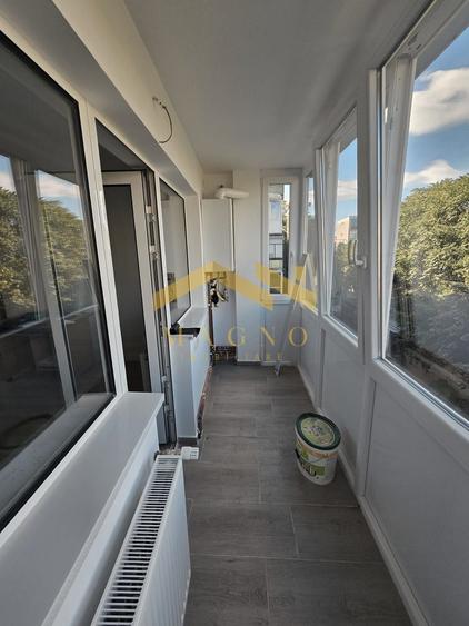 Apartament cu 4 camere de vanzare, Zona Malul Muresului/Praporgescu