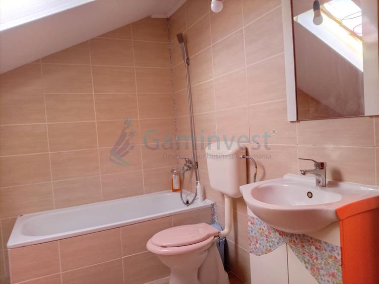 Apartament 3 camere de vanzare, cartierul Nufarul, Oradea