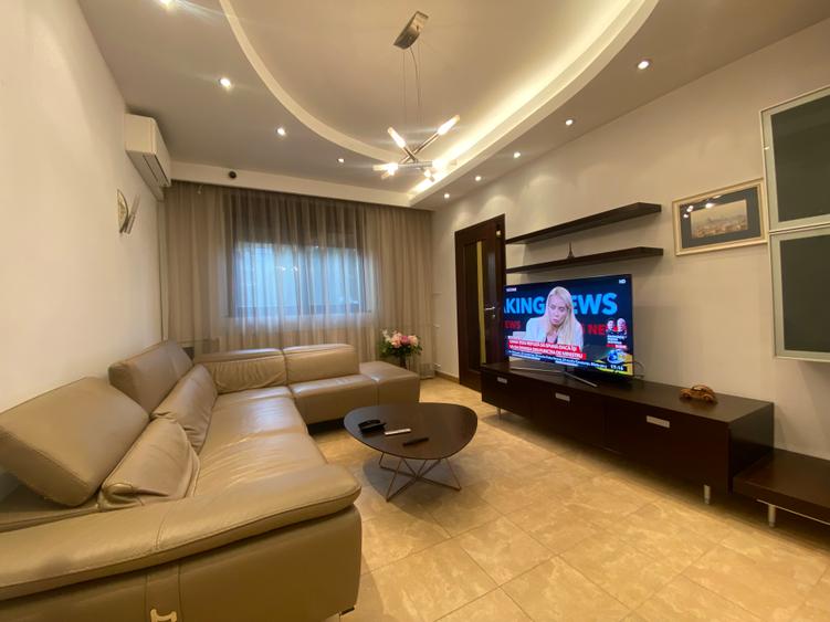 Lovely apartment on 2 levels in a villa in Primaverii