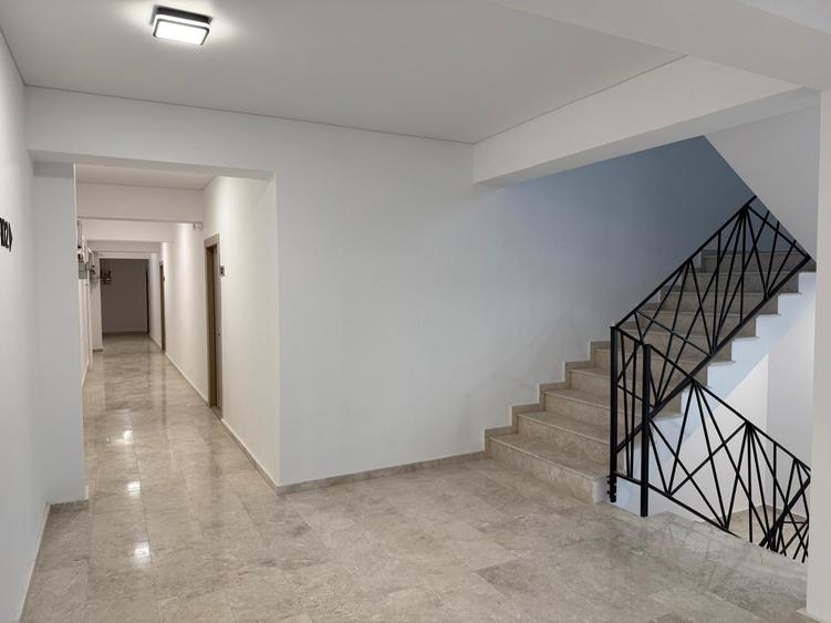 Comision 0% - 2 camere - vedere laterala mare - acces piscina - 75000 E