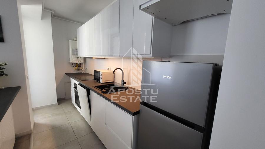 Apartament cu 3 camere,complet mobilat si utilat,zona Centrala
